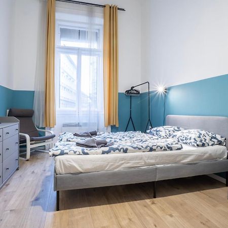 4-Bedroom Comfort Apartment In The Citycenter F38 布达佩斯 外观 照片