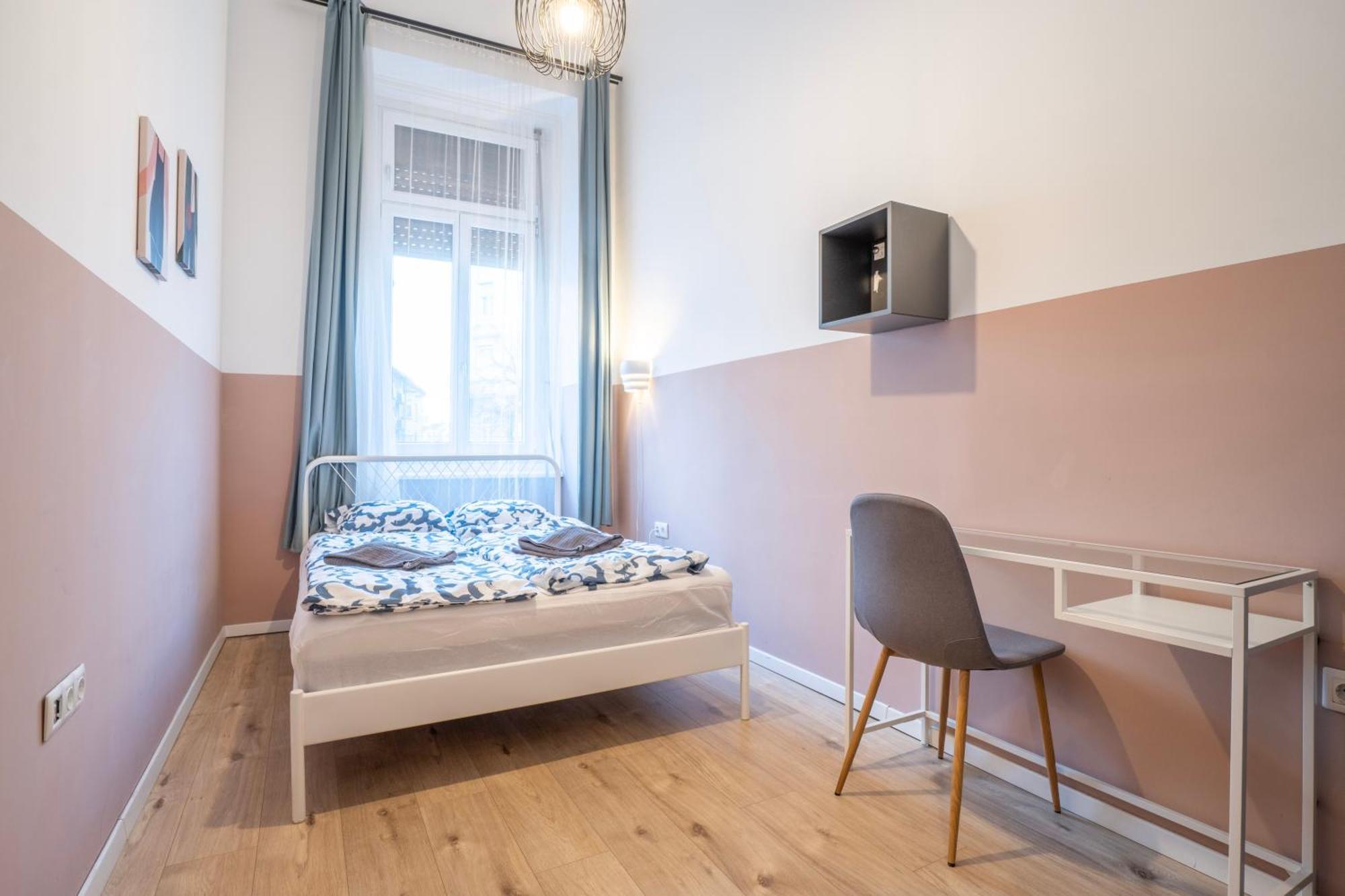 4-Bedroom Comfort Apartment In The Citycenter F38 布达佩斯 外观 照片